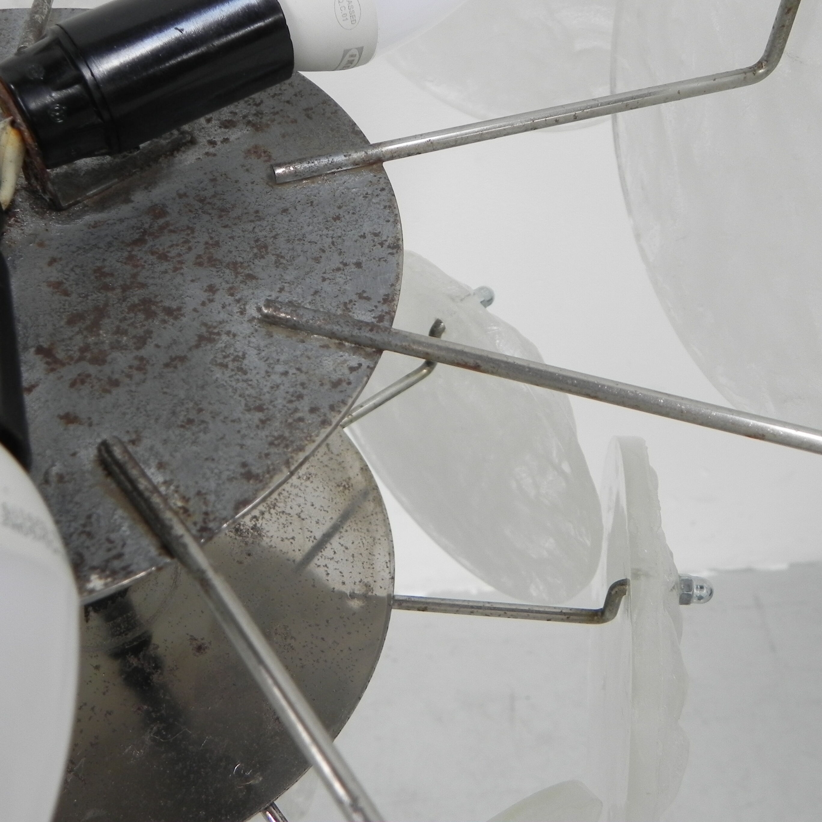 Frosted ice hanging lamp with 18 plastic discs