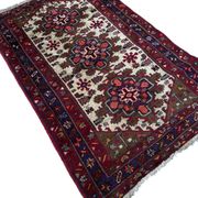 Tapis persan fait main 160cm x 100cm