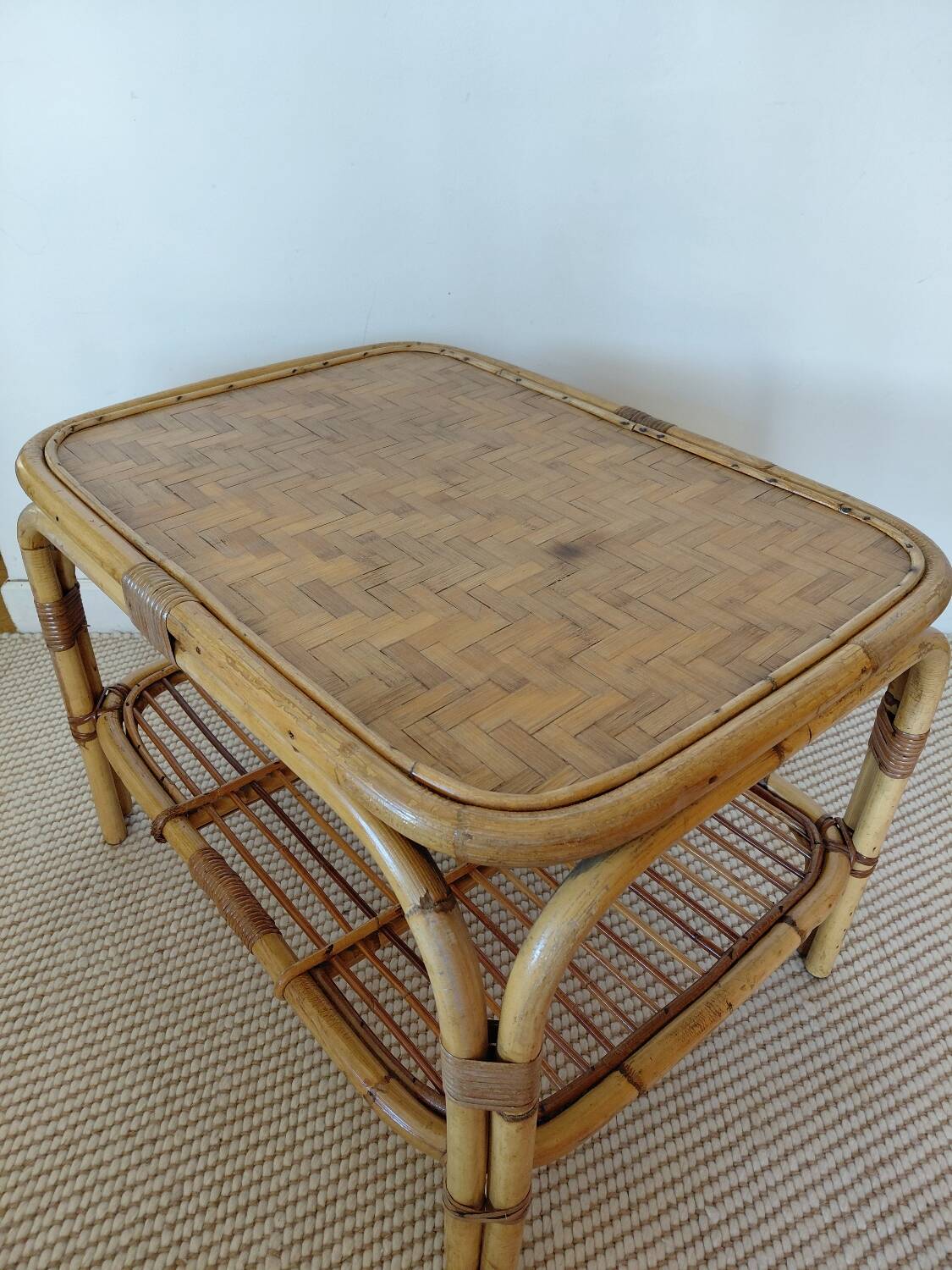 Vintage rattan coffee table from the 70s - organic lines, Riviera spirit.