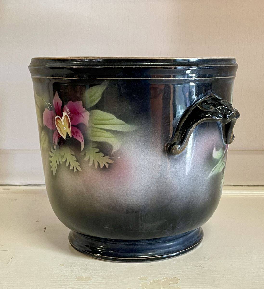 19th century English porcelain cachepot