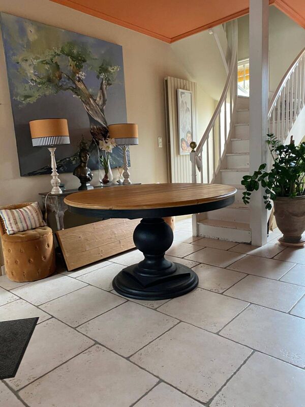 Table ronde extensible Interior’s – bois massif