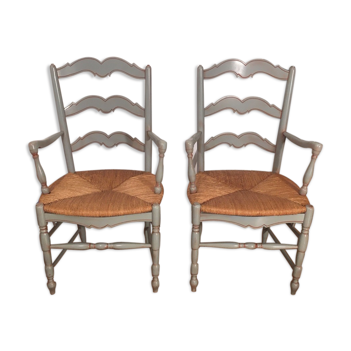 Pair of Provençal-style mulched chairs