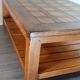 Table basse danoise en chêne début XXème siècle plateau à damier