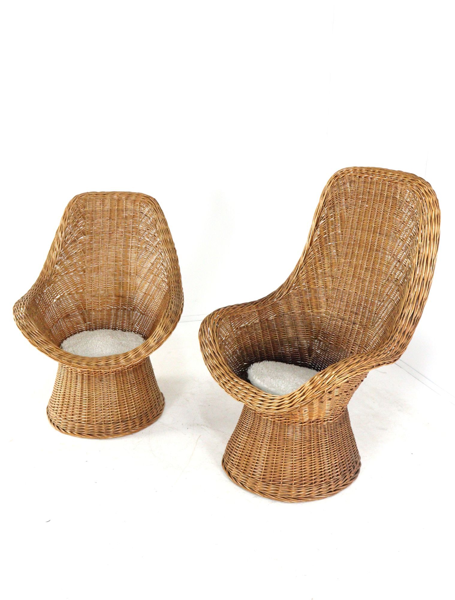 Set of 2 vintage rattan wicker armchairs with white teddy fabric