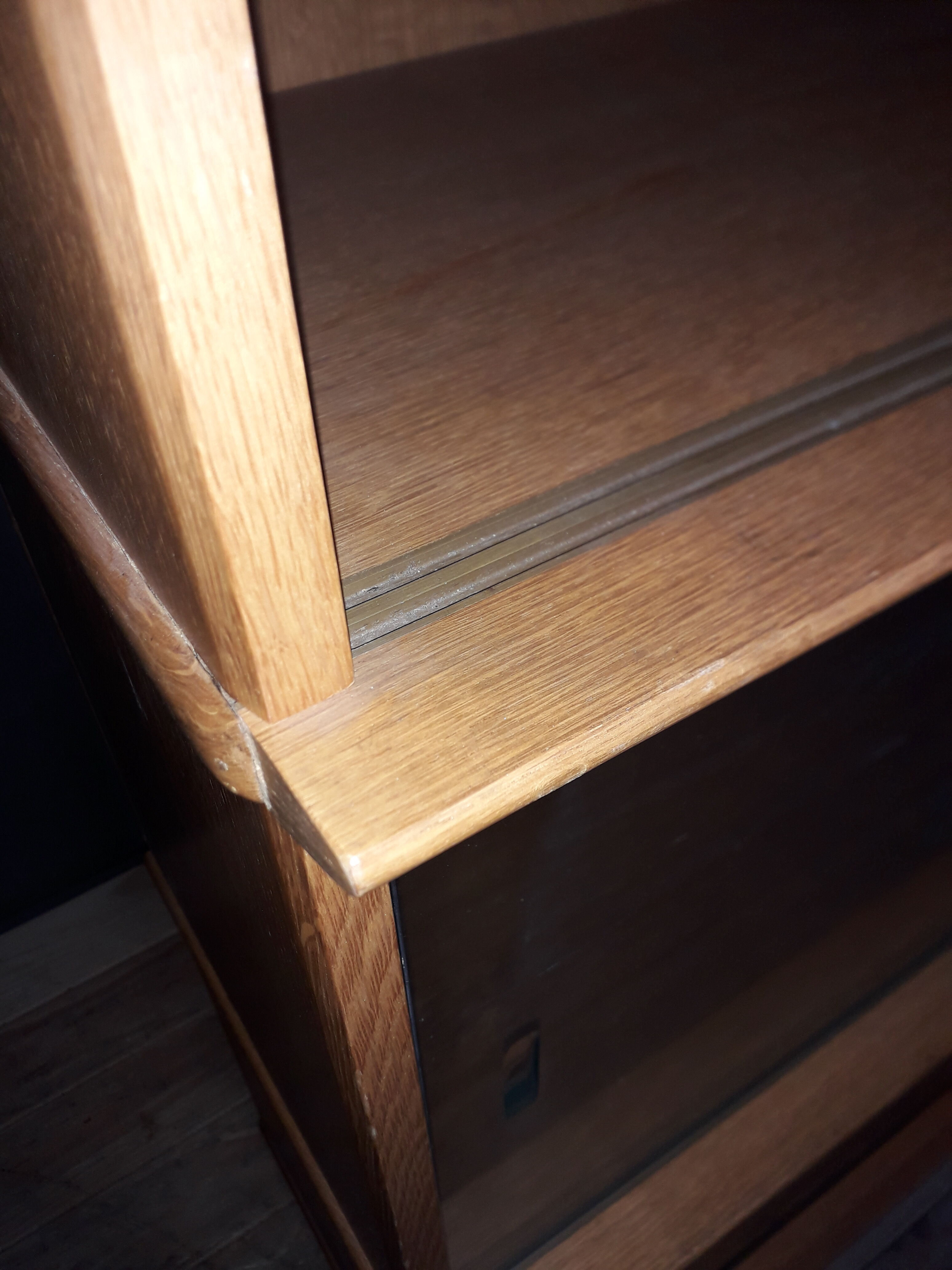 Oscar furniture with 3 glass boxes