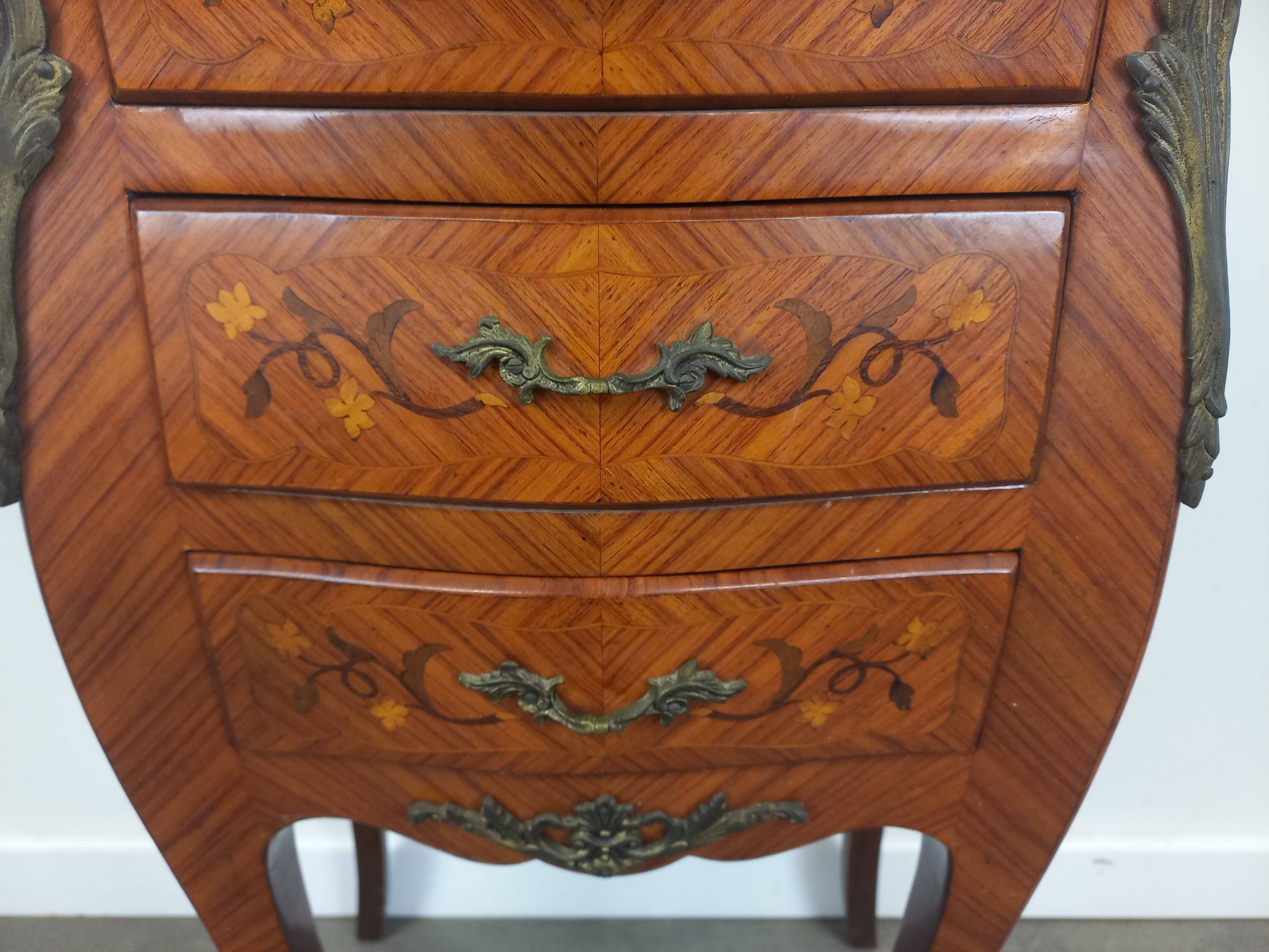 Chevet de style Louis XV