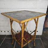 table en bois style bambou avec décor asiatique