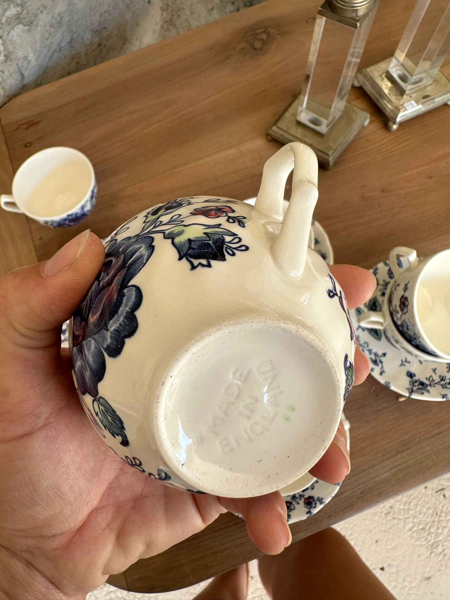 6 coffee cups Johnson Bros in perfect condition