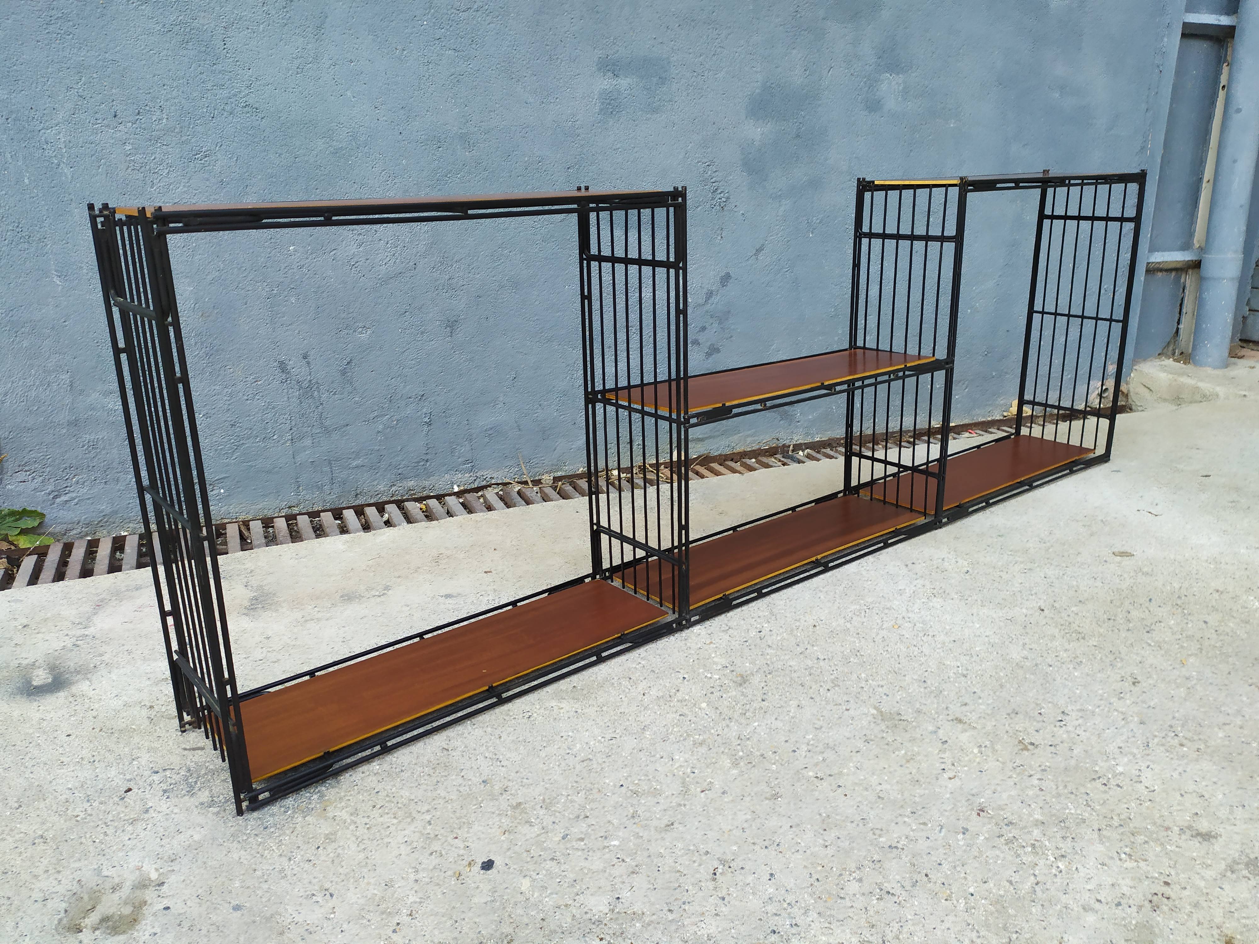 Flexible shelves metal teak