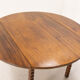 Table ronde pied chapelet