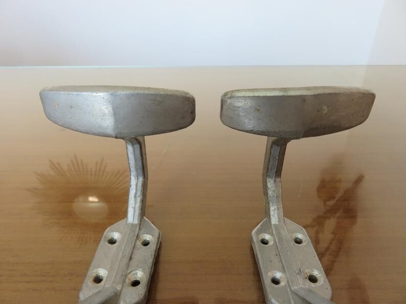 Pair of aluminum patères Art Deco 30 years 40