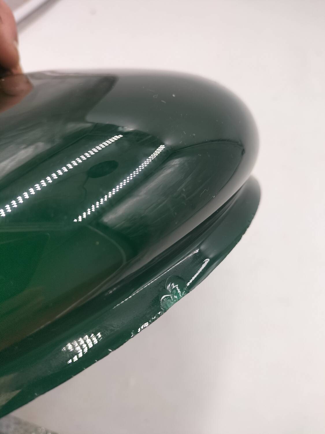 Suspension in green opaline