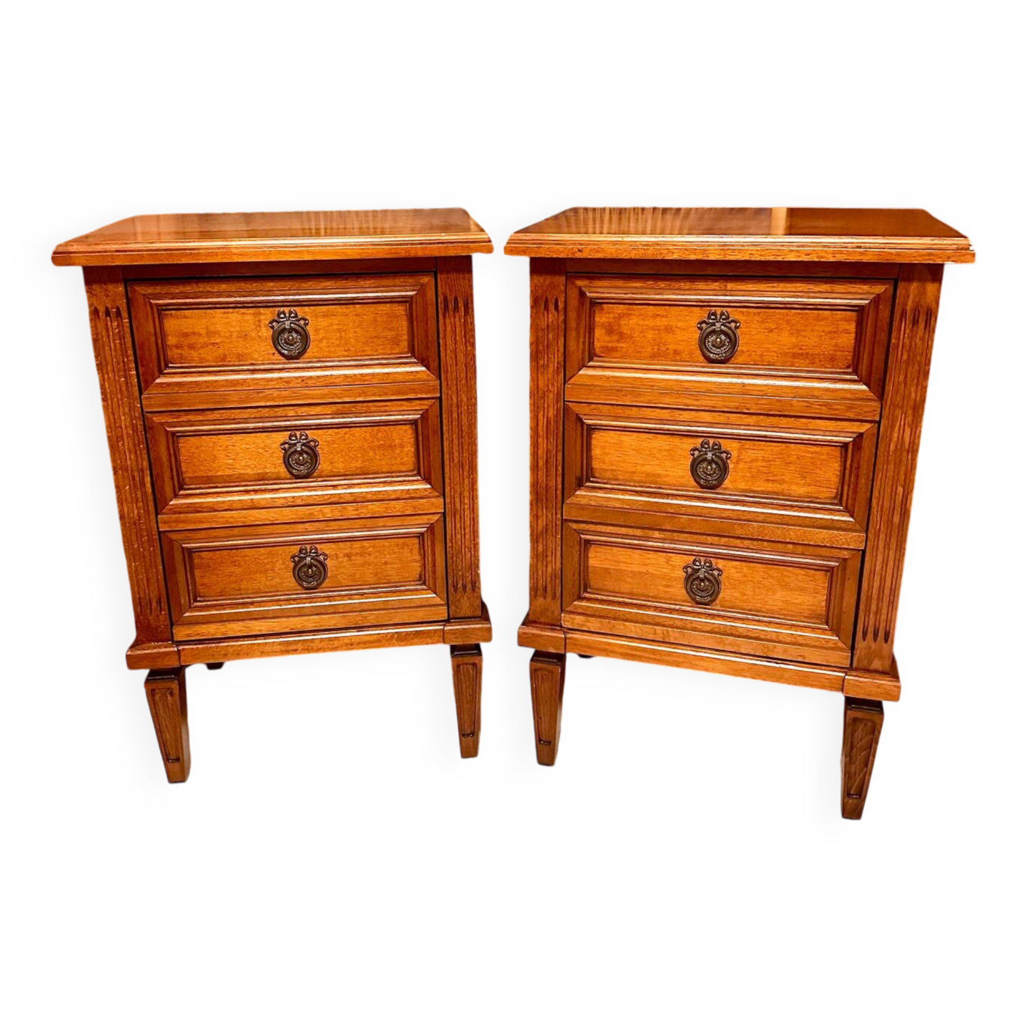 Vintage dresser bedside tables