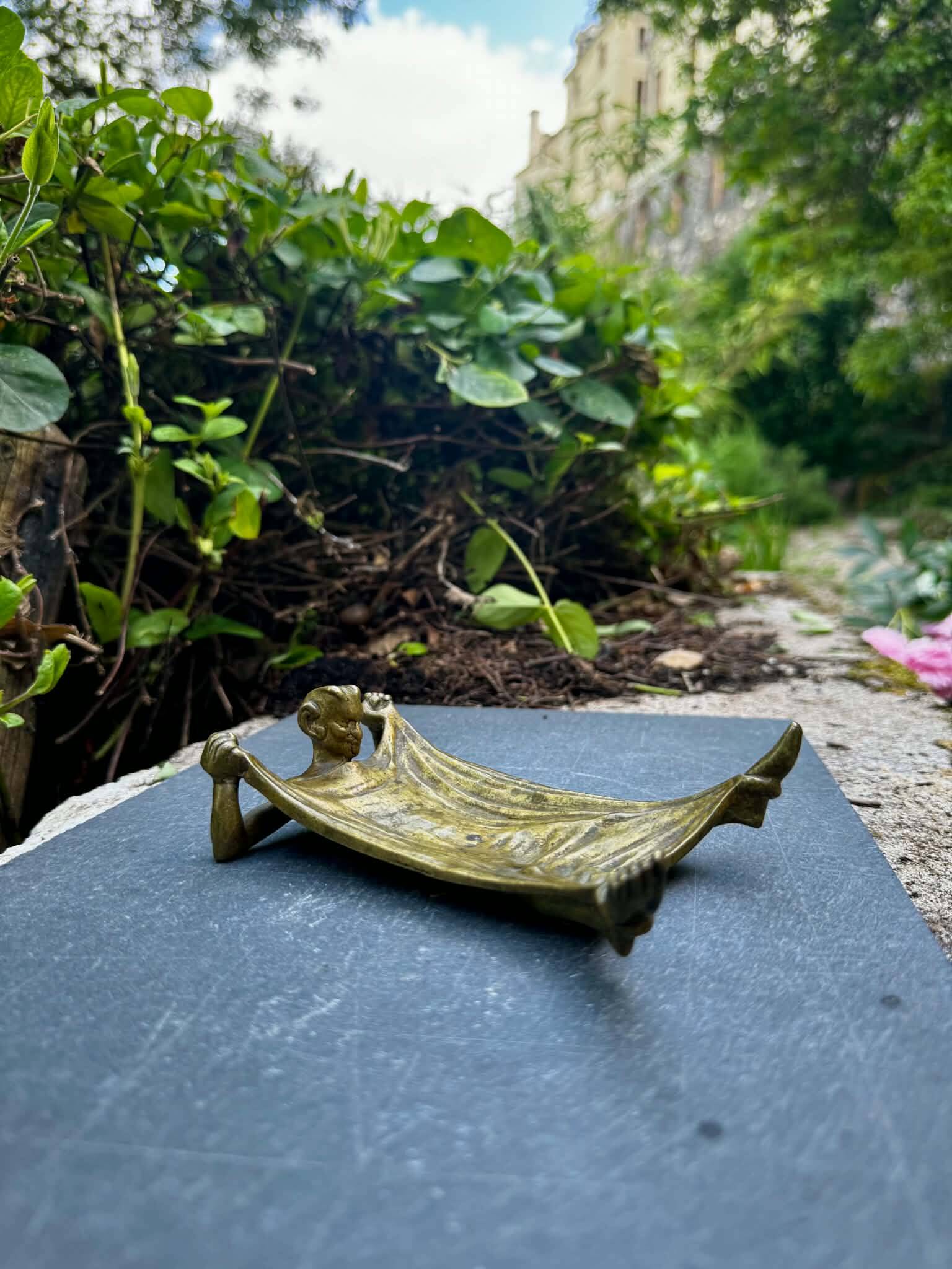 Bronze devil vide poche Art Nouveau