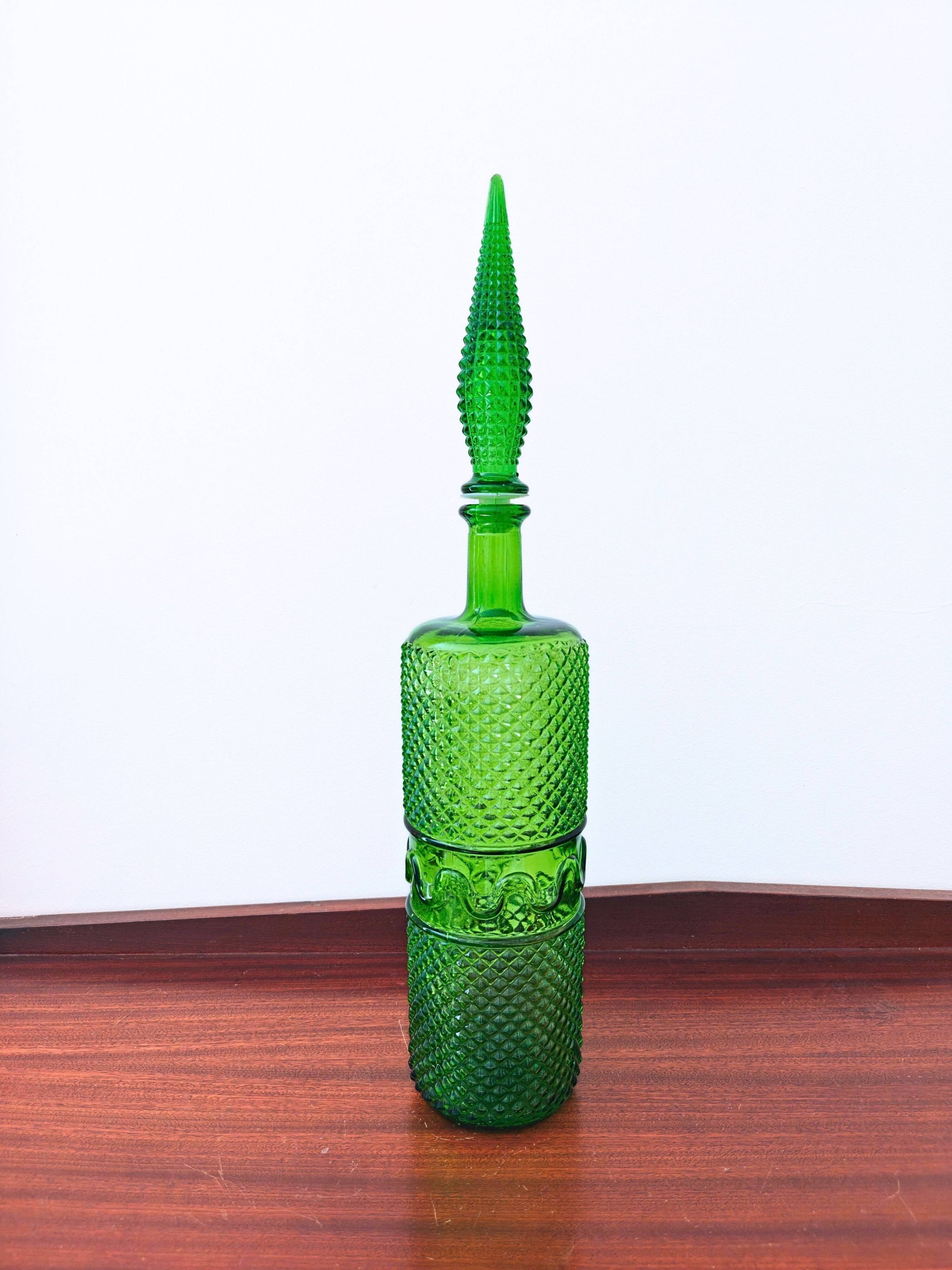 Italian carafe Empoli green with diamond point relief