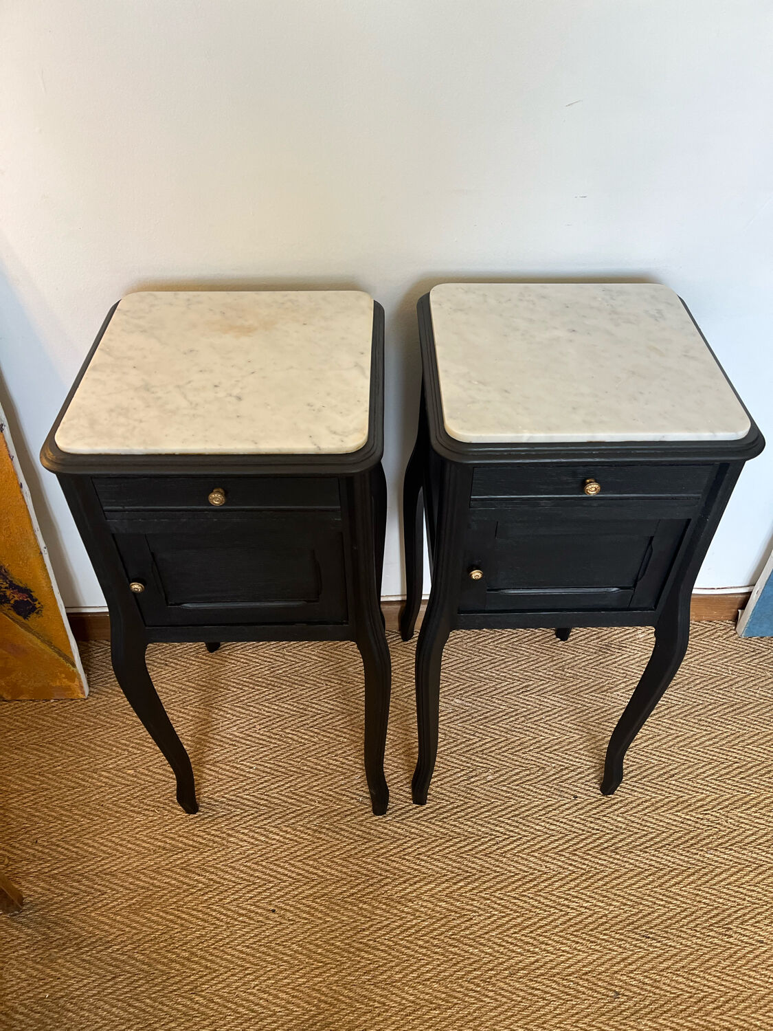 Pair of marble and wood bedside curved feet