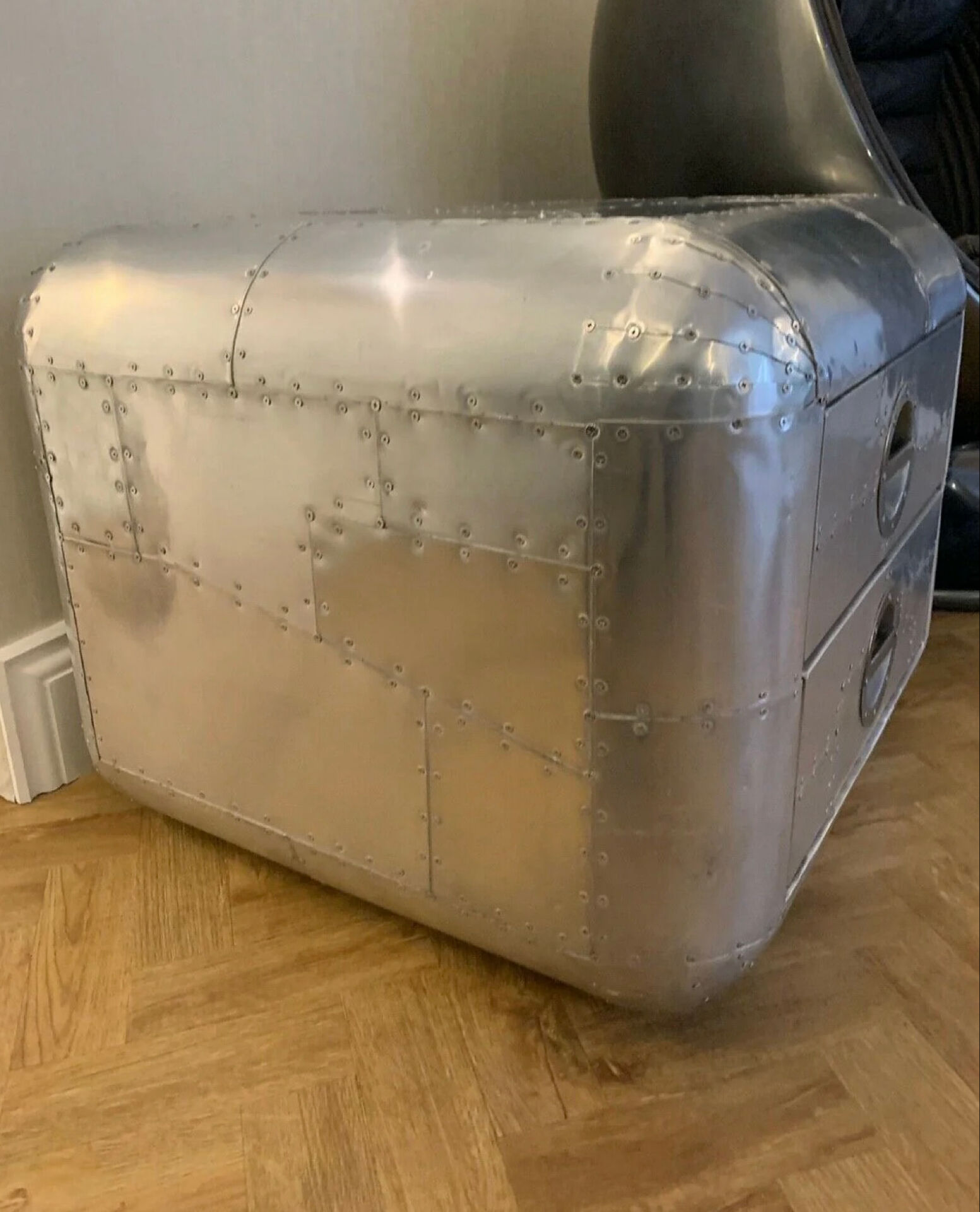 Timothy oulton aviator black hawk bas de commode