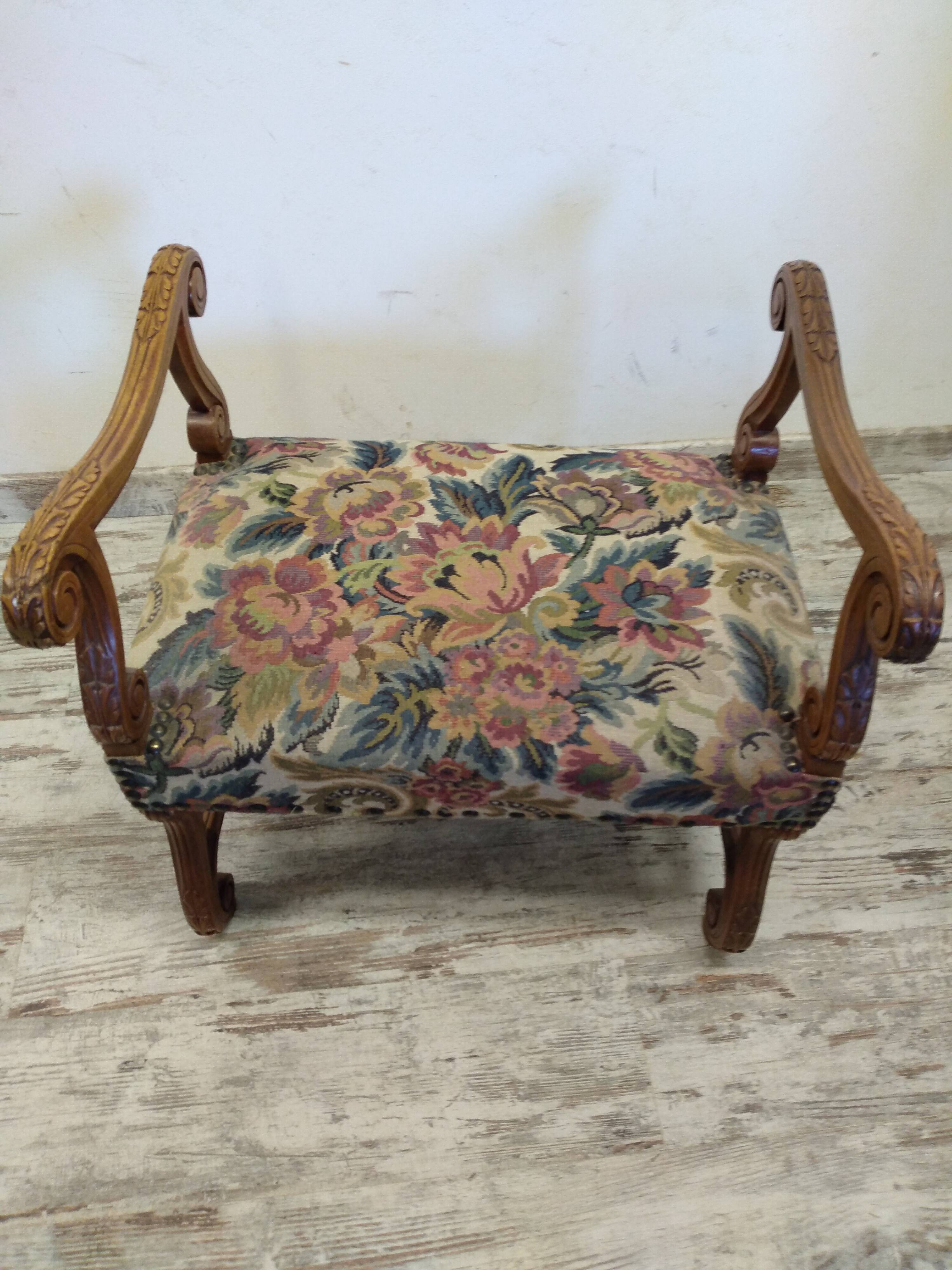Fauteuils ancien avec pouf