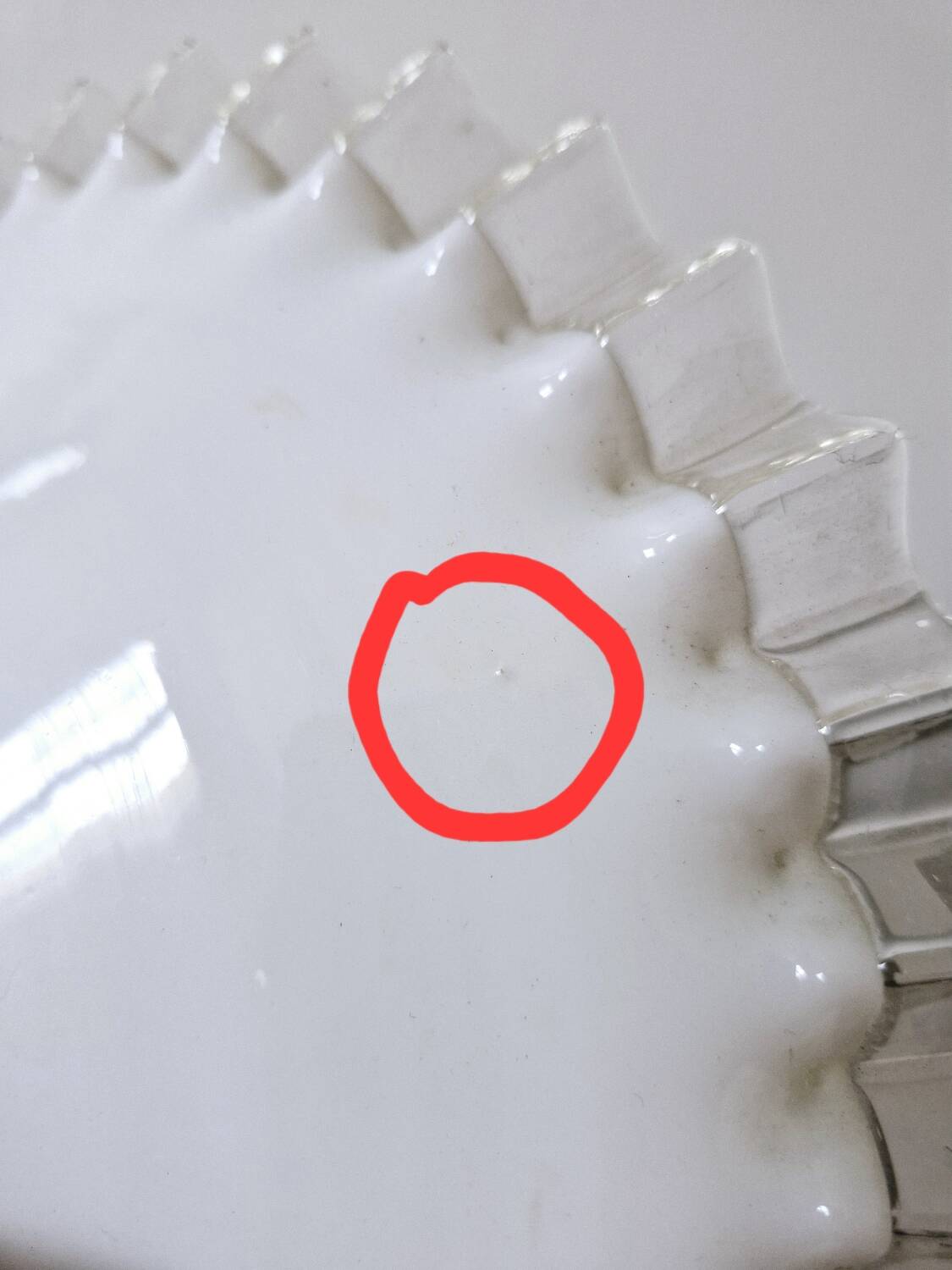 Suspension opaline laiton années 30 dentelle blanche