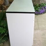 Buffet mado cuisine on formica