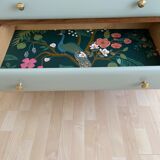 Commode vert pâle