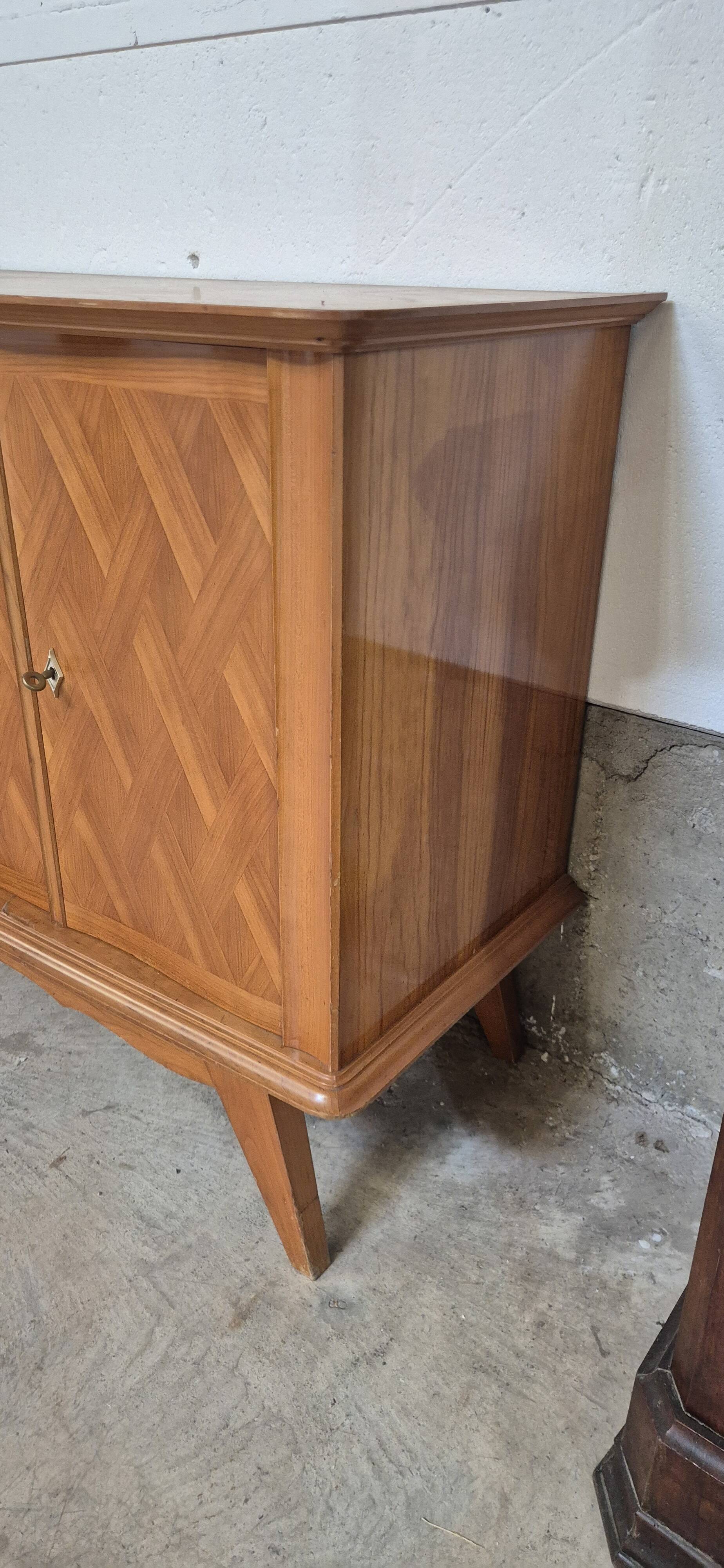 Enfilade 4 portes 1950-1960 pieds compas merisier
