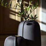 Atlas porcelain vase n°1