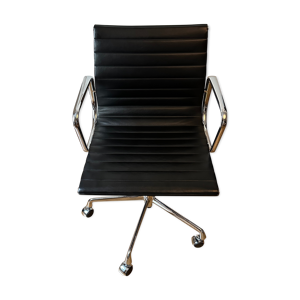 Chaise de bureau EA118