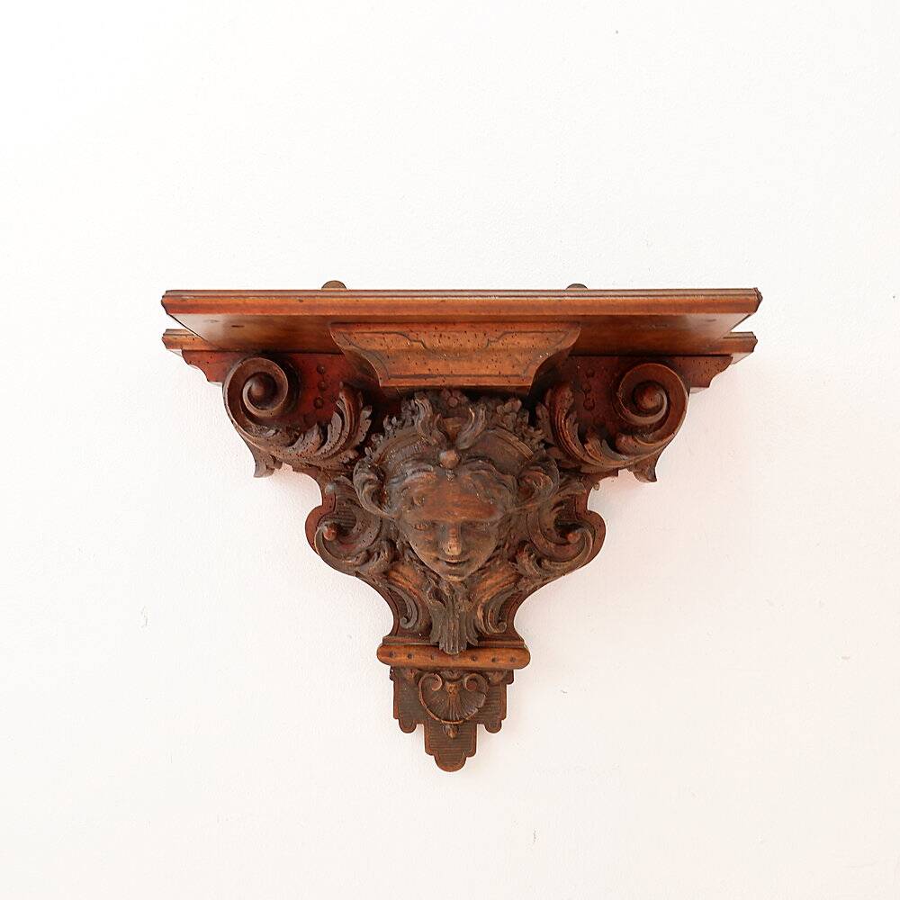 Étagère murale sculptée à la main - XIXe siècle