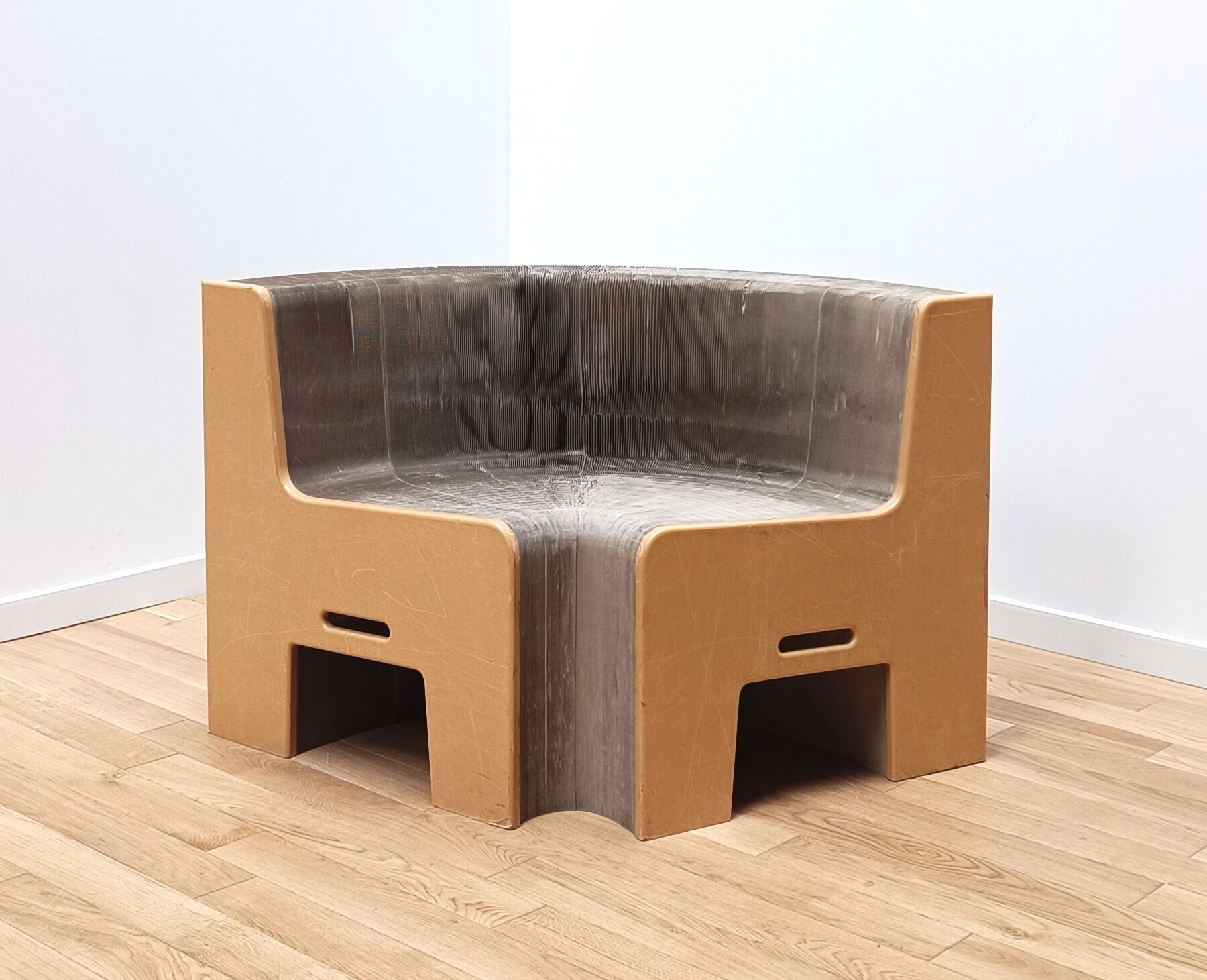 Flexible Love Armchair, Chischen Chiu