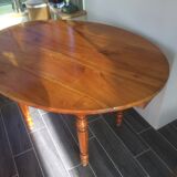 Table ovale en merisier époque Louis Philippe