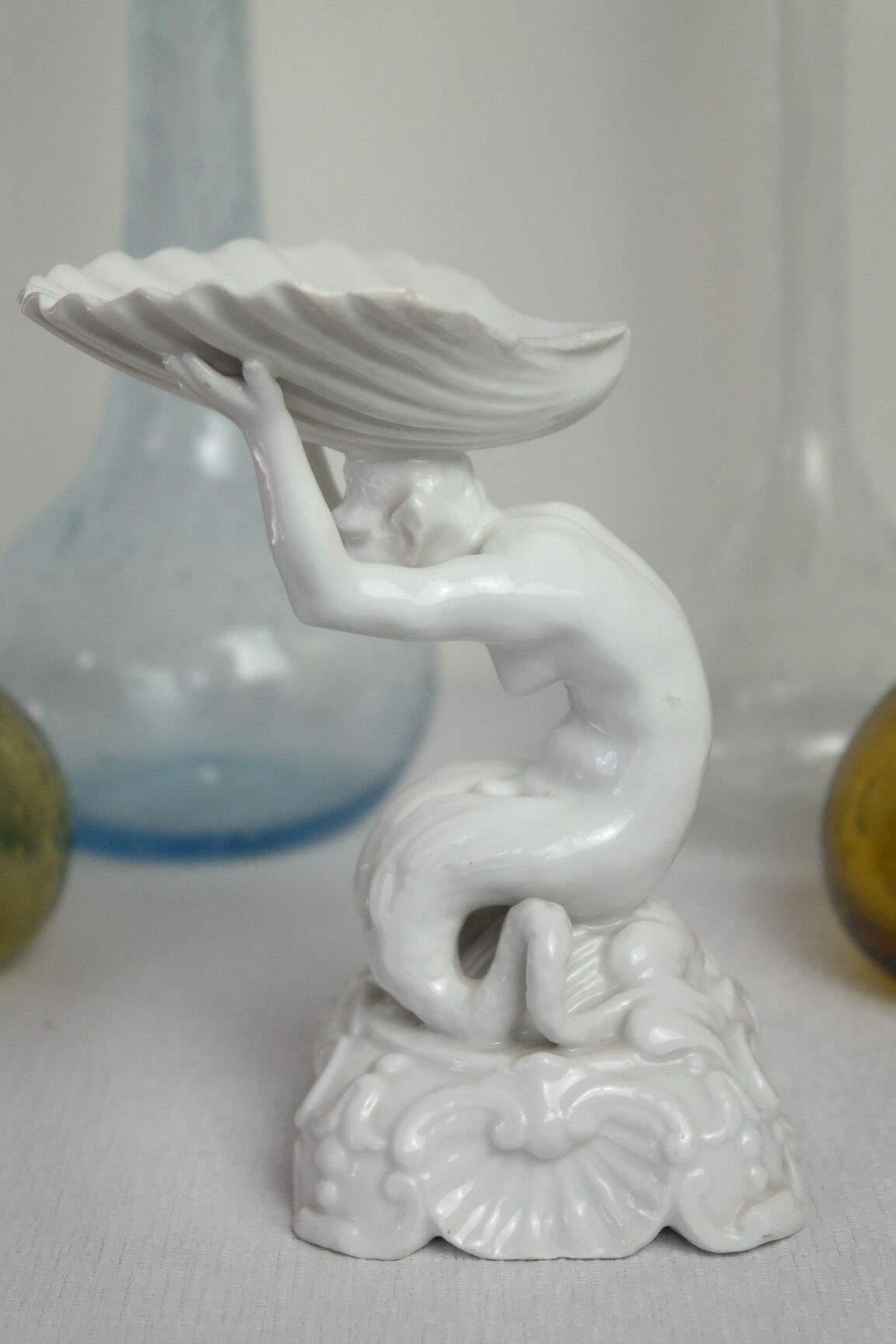 Empty Pocket Shell & Character Porcelain White De Capodimonte Italy XX th