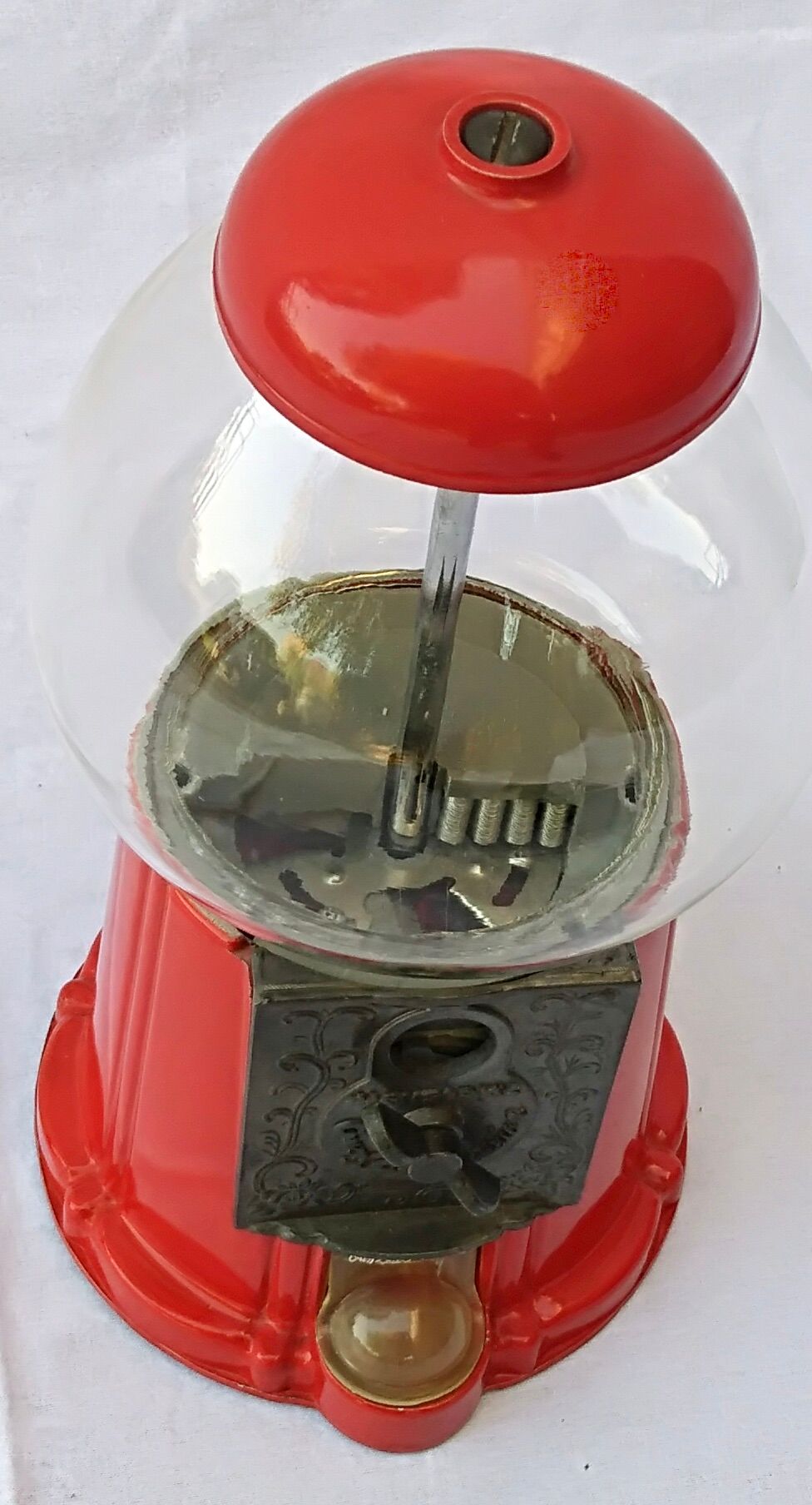 Candy, chewing gum, peanut glass and metal dispenser