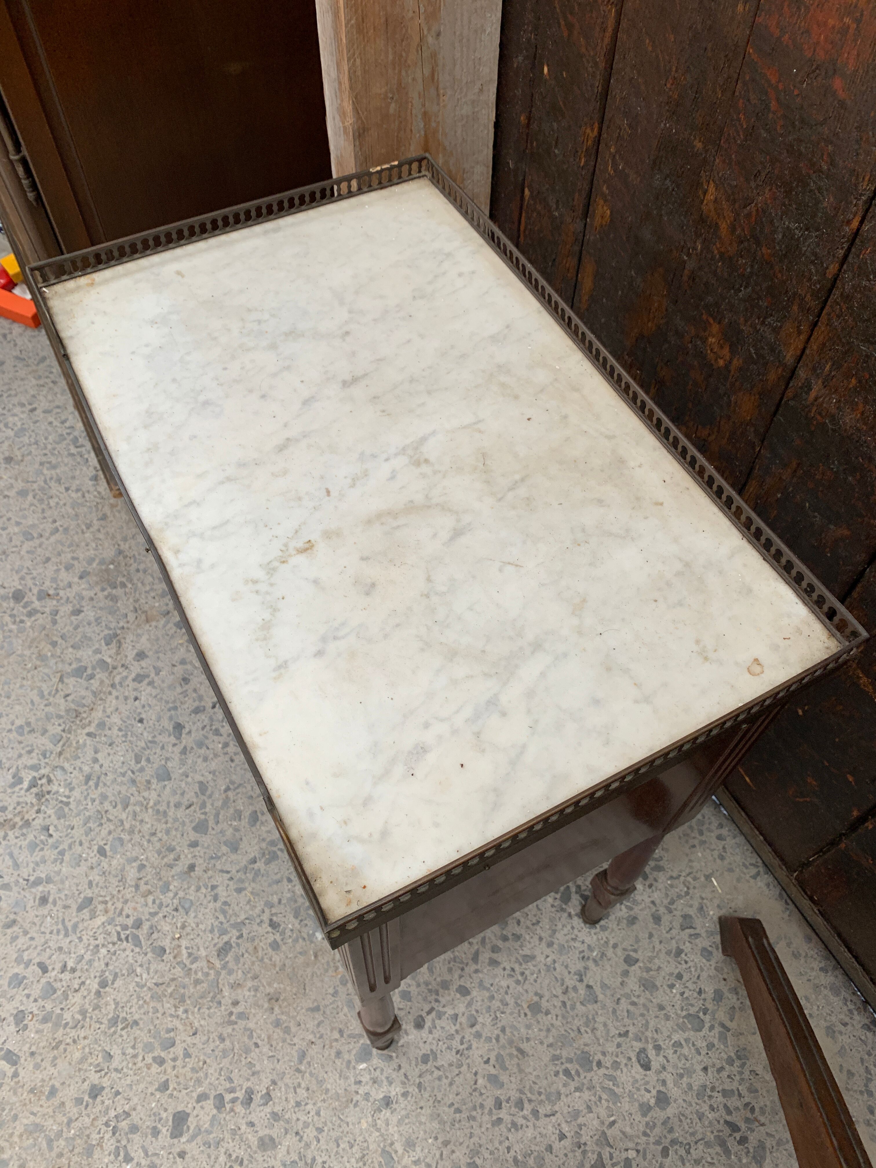 Dresser 3 drawers with marble