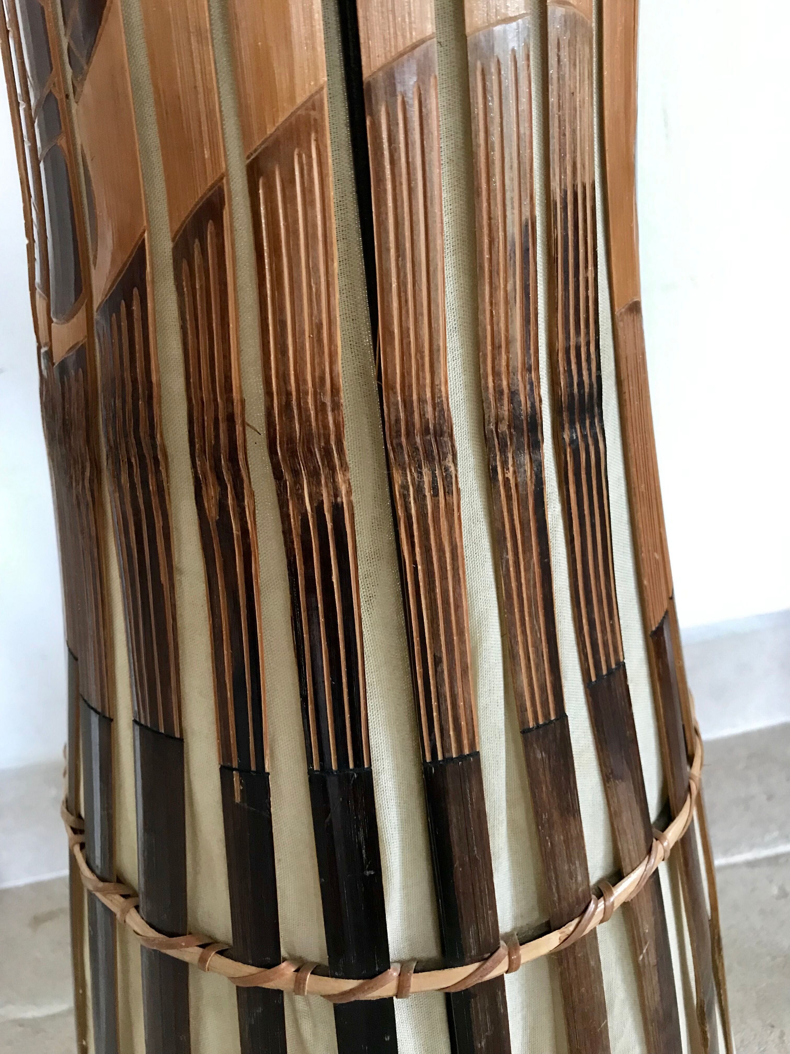 Lampadaire vintage bambou et rotin