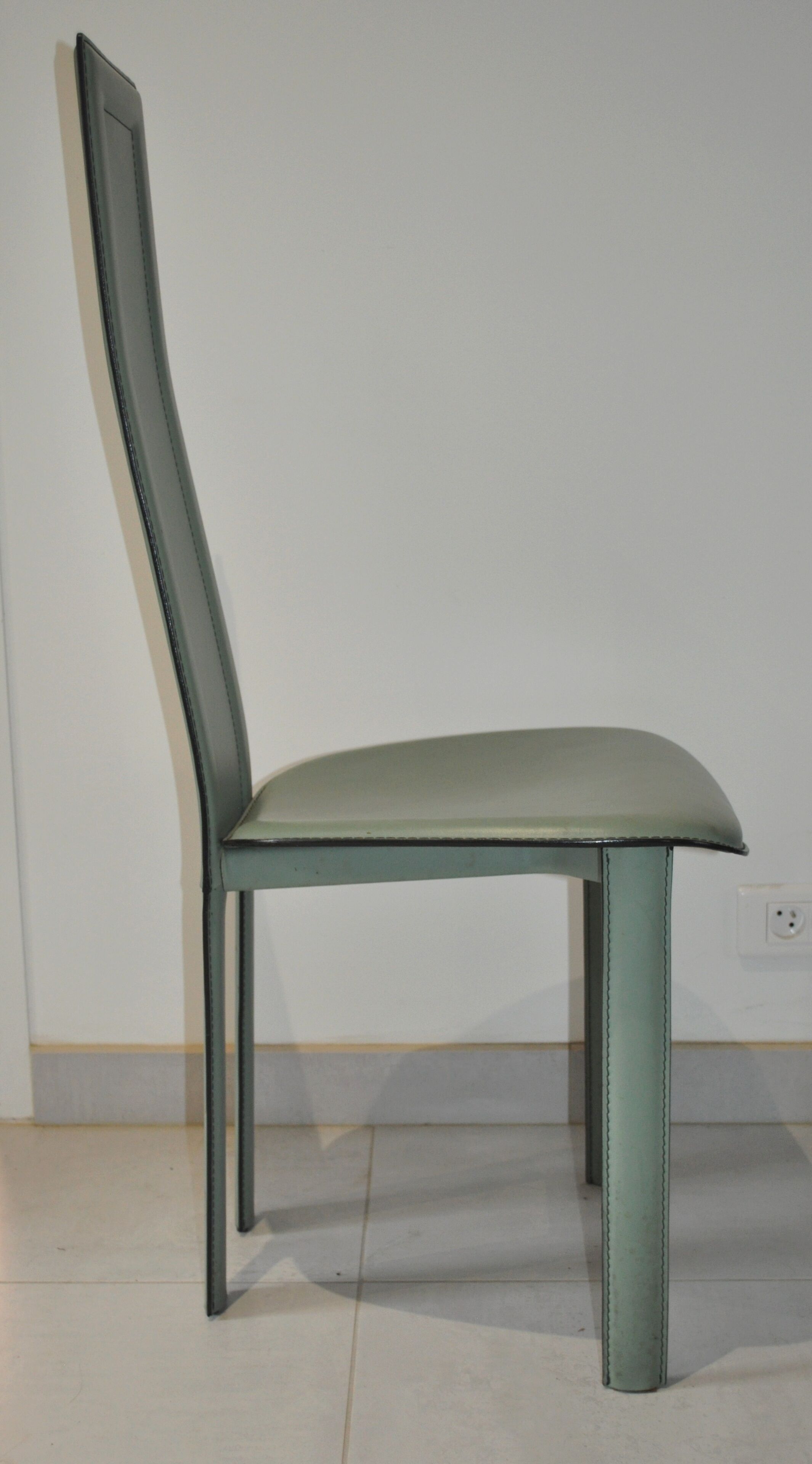 Chaise cuir designer italien Quia vintage  Selency