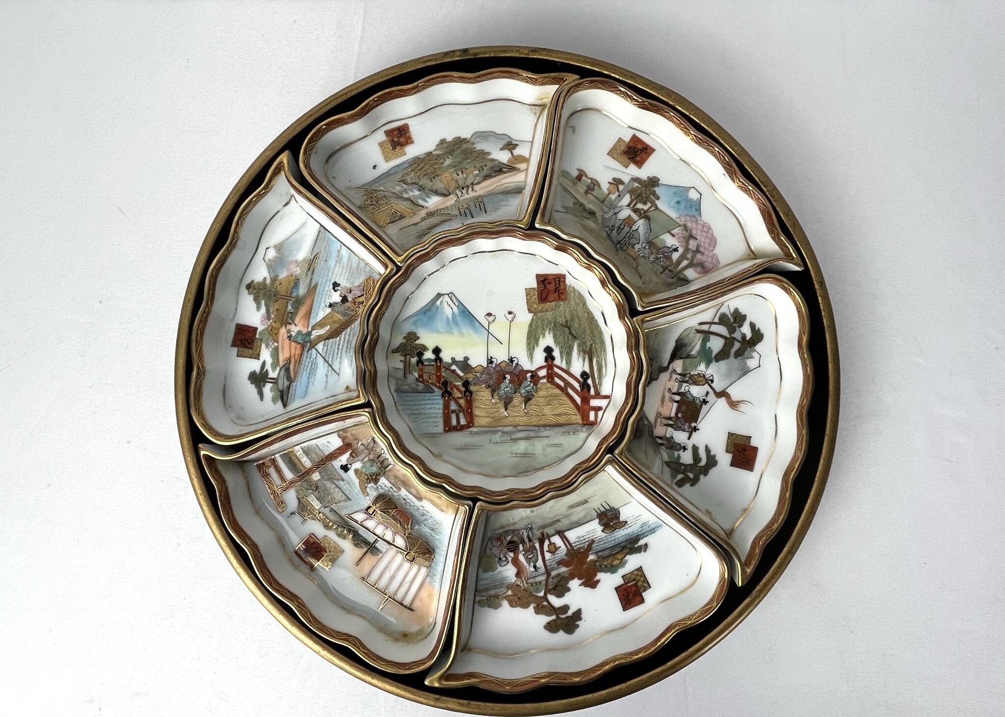 China, porcelain condiment set on lacquered tray, 20th century