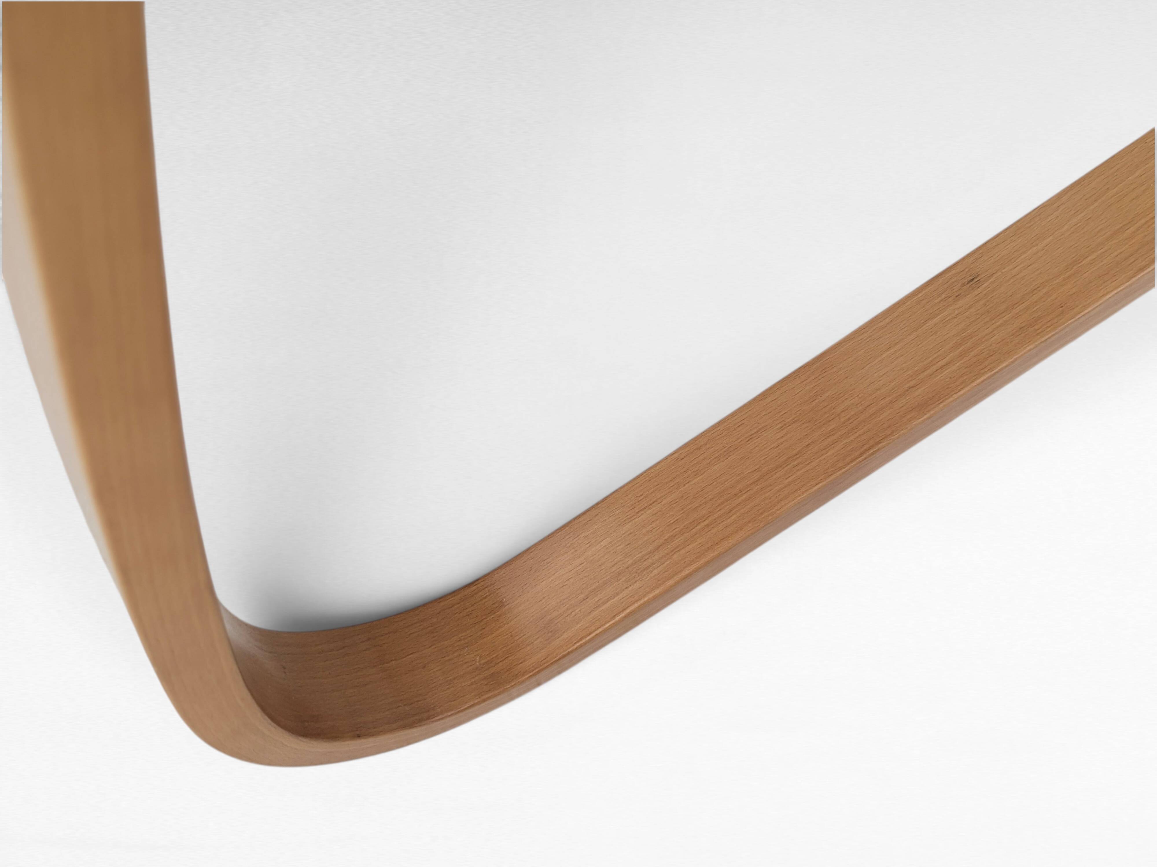 Chaise longue sculpturale en bois cintré par Jan Vaněk pour UP Zavody, années 1930.