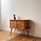 Mini commode