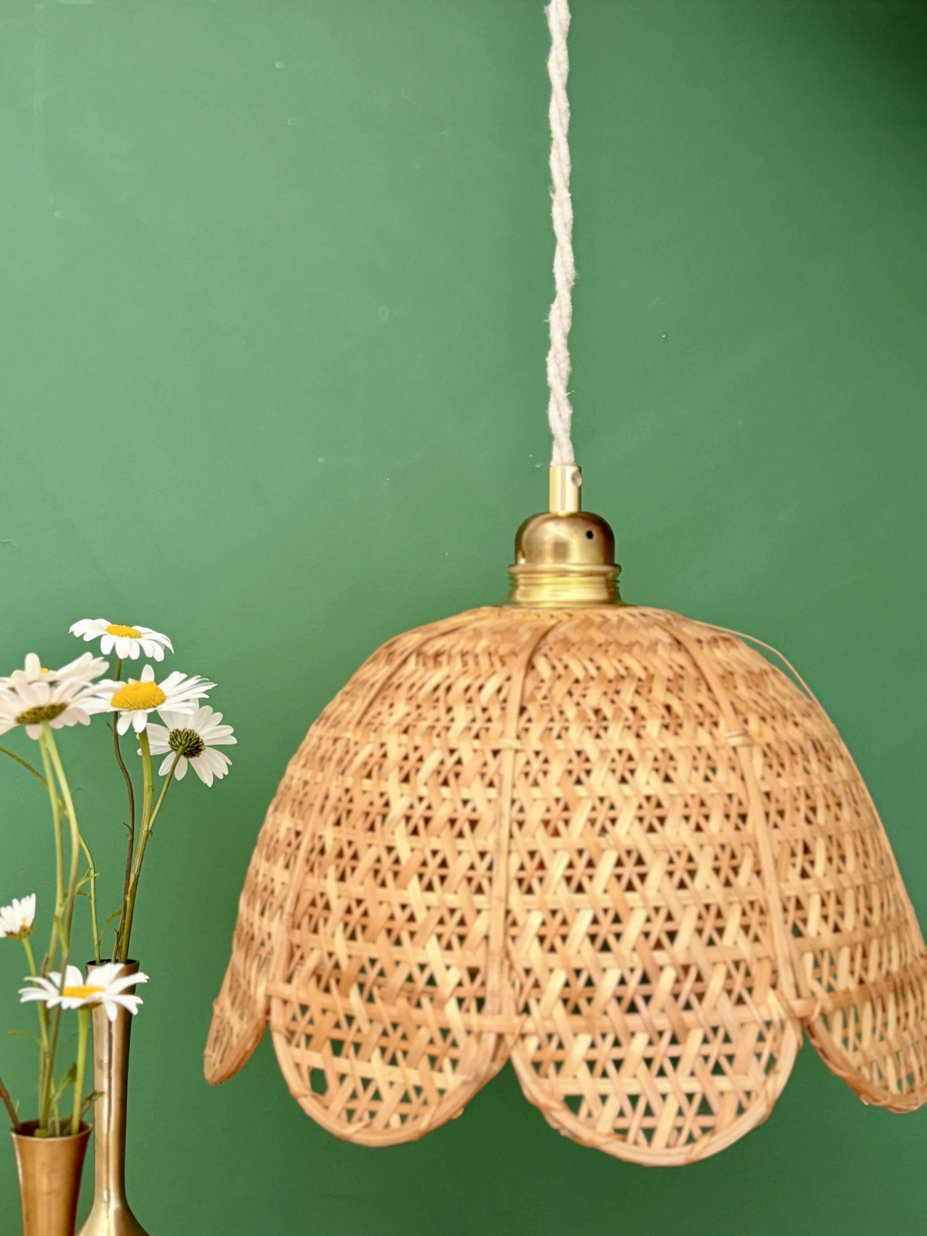 Vintage pendant light in natural materials
