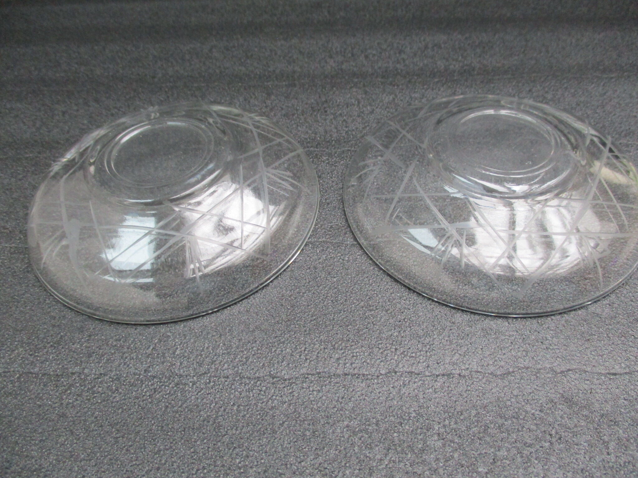 4 coupelles en verre gravé art déco
