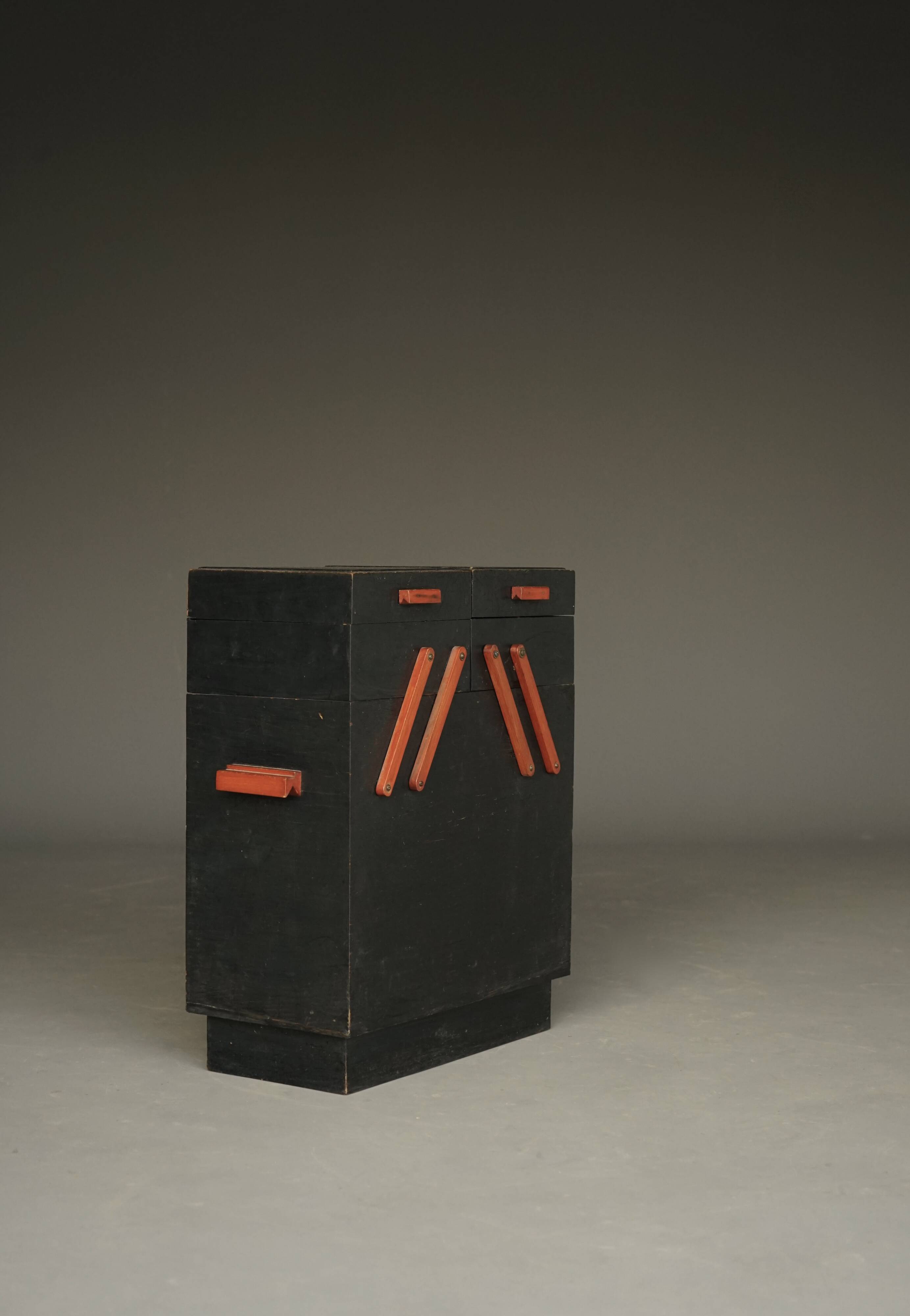 Dutch modernist sewing cabinet. 1930s.