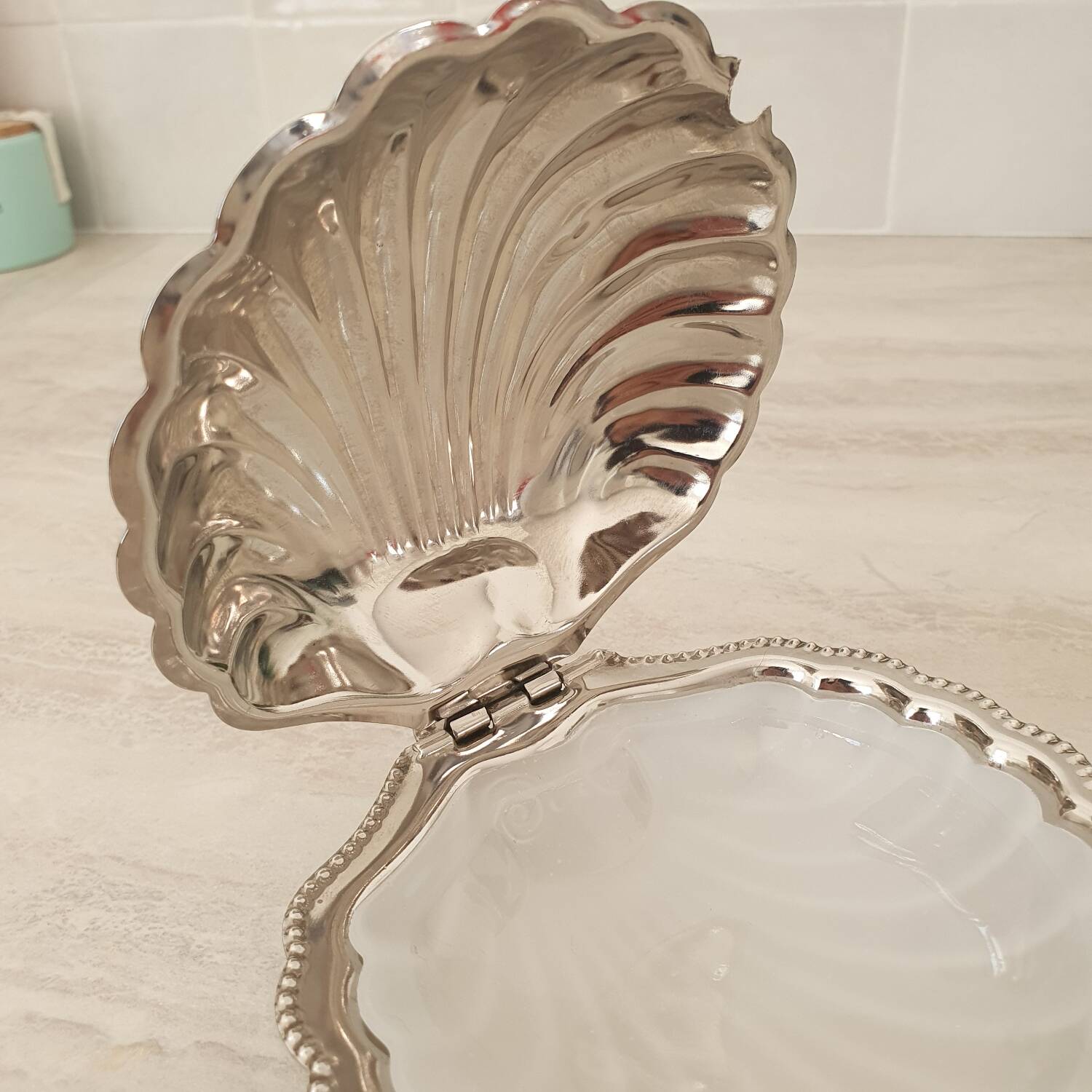 Stainless steel and glass shell butter dish