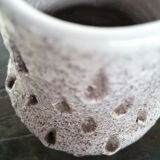 Vase en grès beige rosé