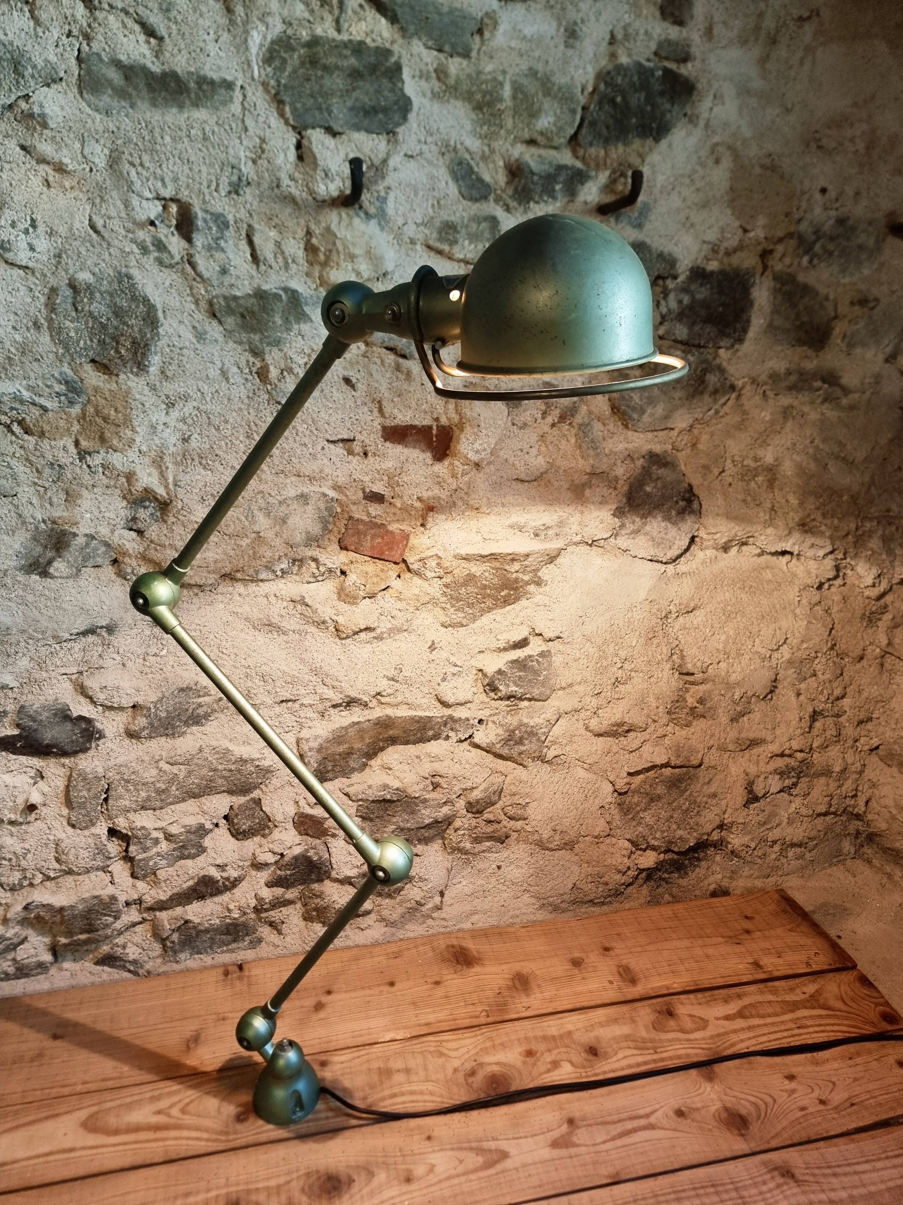 Lampe industrielle vintage Jieldé à 3 bras verte – Lampe de travail française réglable B22