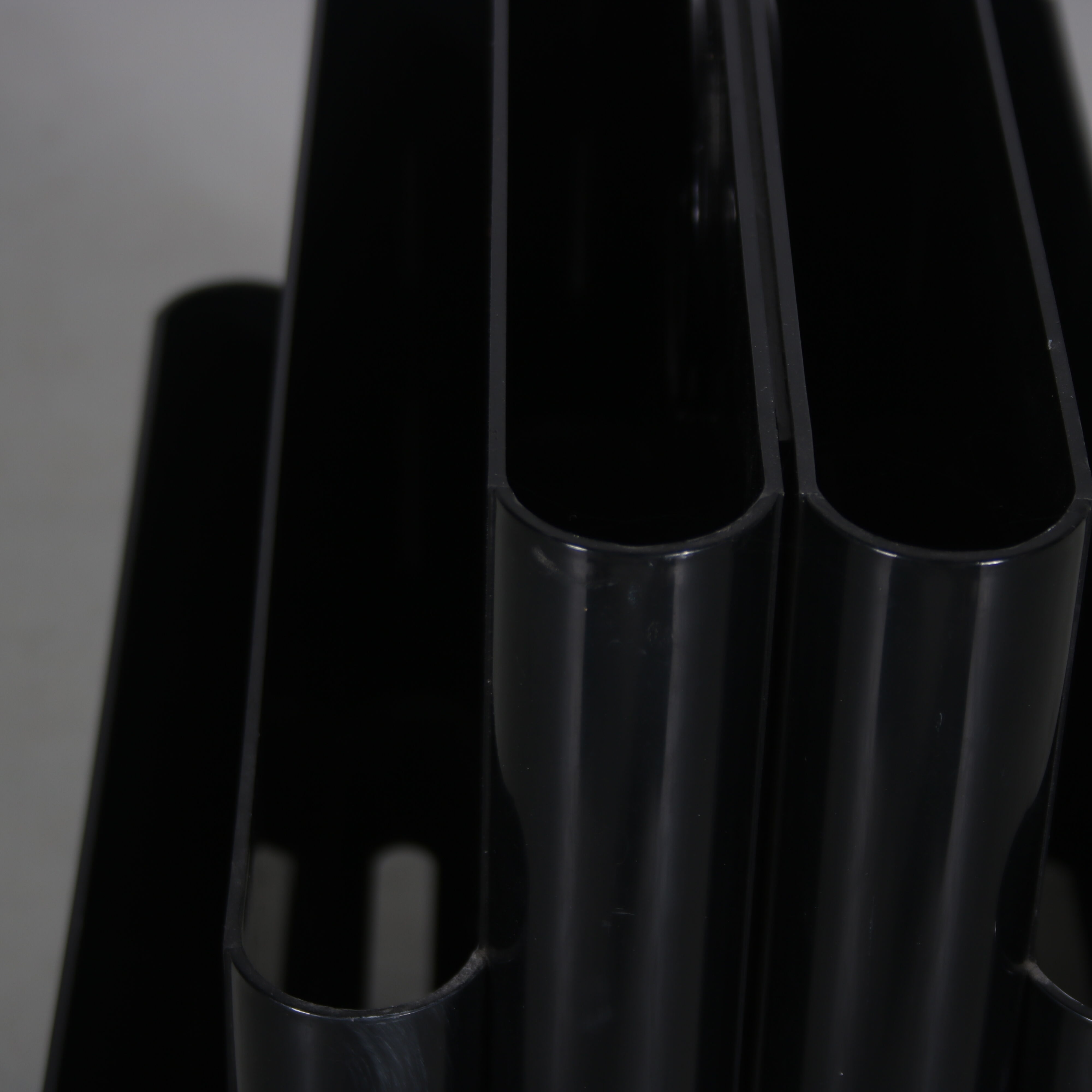 1960s Magazine rack by Giotto Stoppino for Kartell, Italy