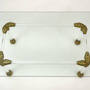 Table basse italienne en Lucite et laiton du milieu du siècle avec détails en tête de serpent