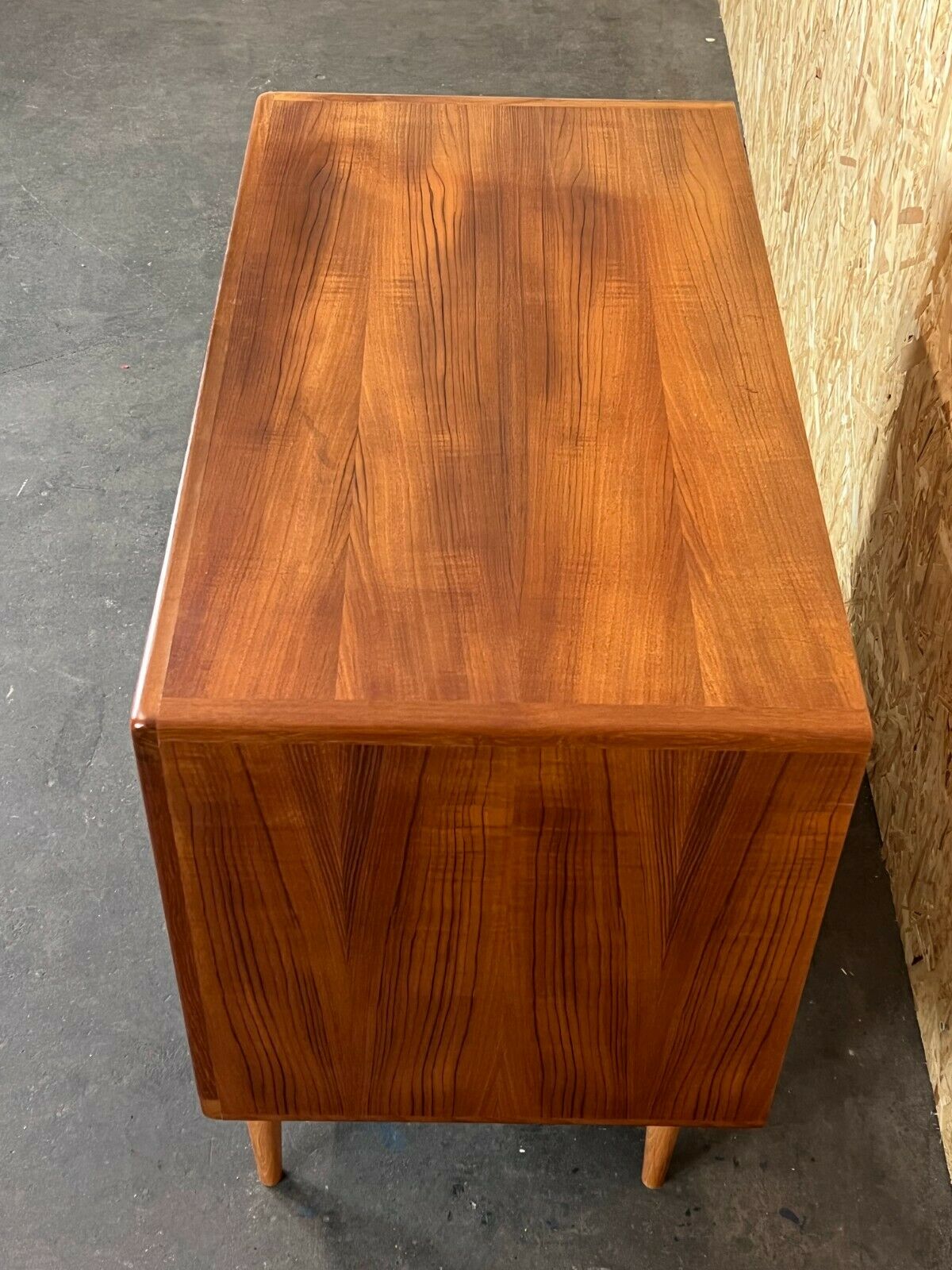 60s 70s teak sideboard Credenza cabinet Danish Modern Design Denmark 70s