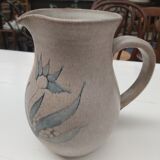 Sandstone pitcher