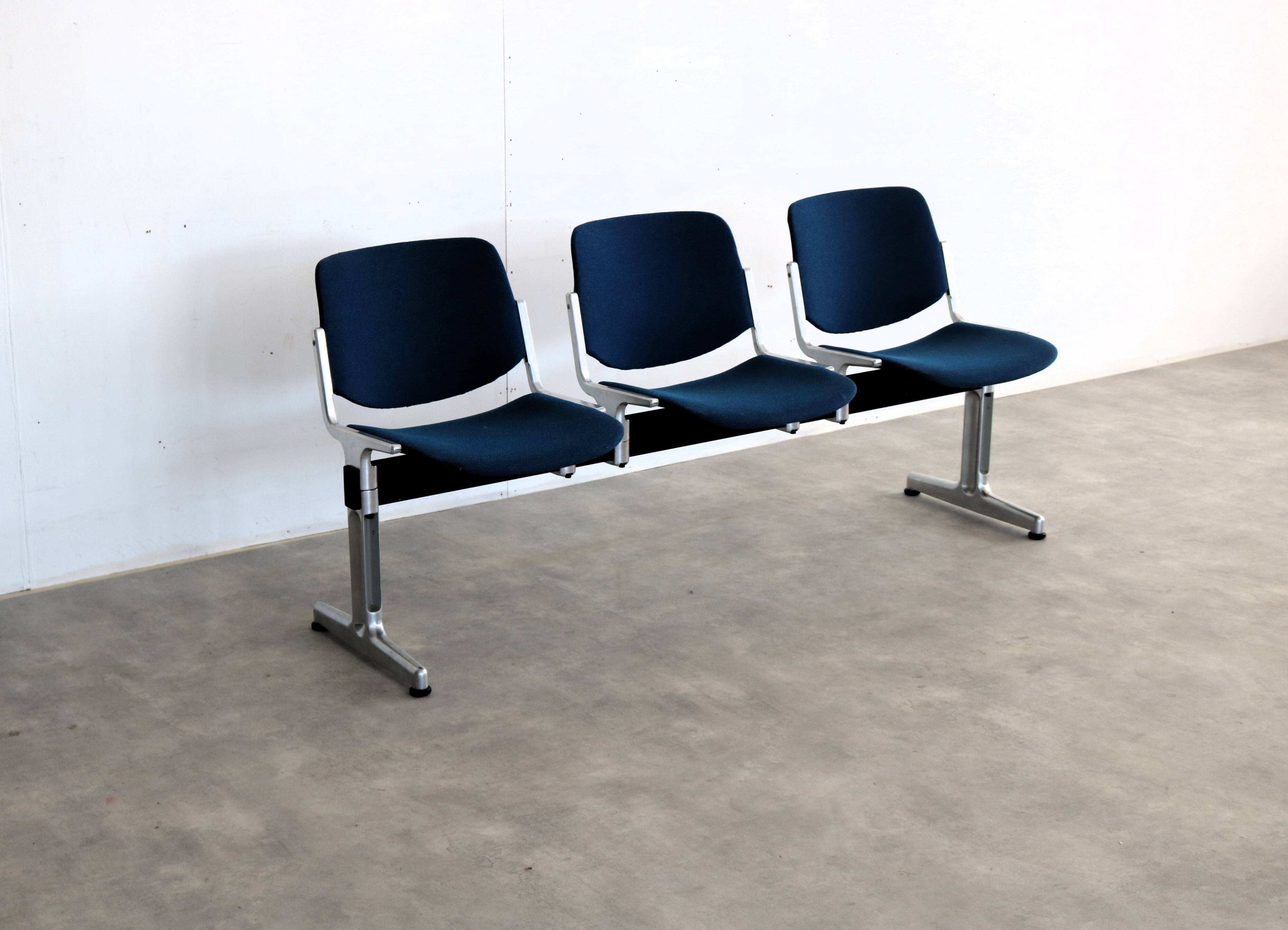 Vintage bench | waiting room bench | 1970s | Castelli